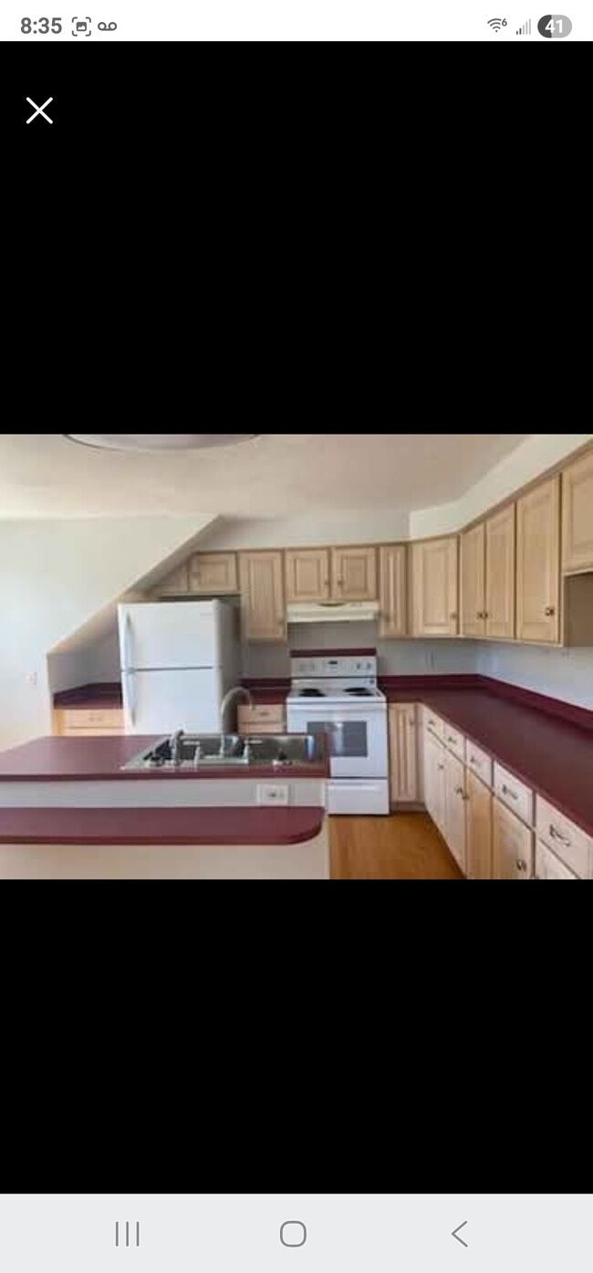 Foto del edificio - 1223 NH Route 11