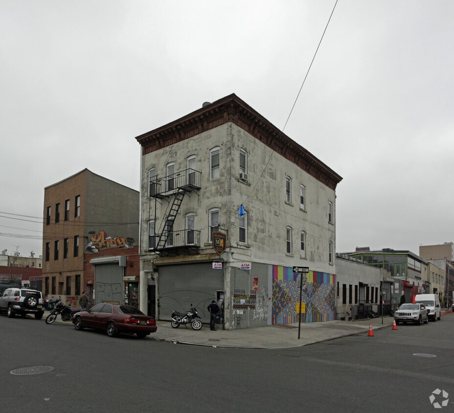 Primary Photo - 25 Bogart St