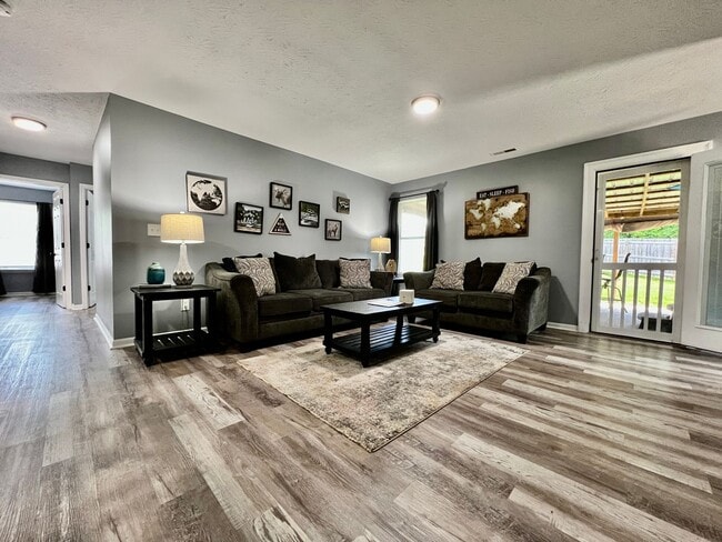 Photo - 160 Overbrook Drive House