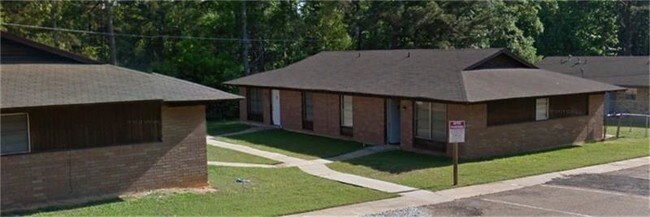 Building Photo - 111 Clearview St