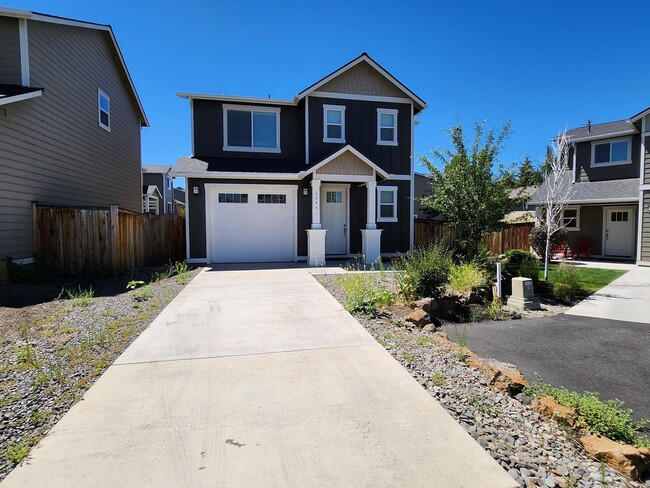Building Photo - East Bend -20431 Cider Ct.