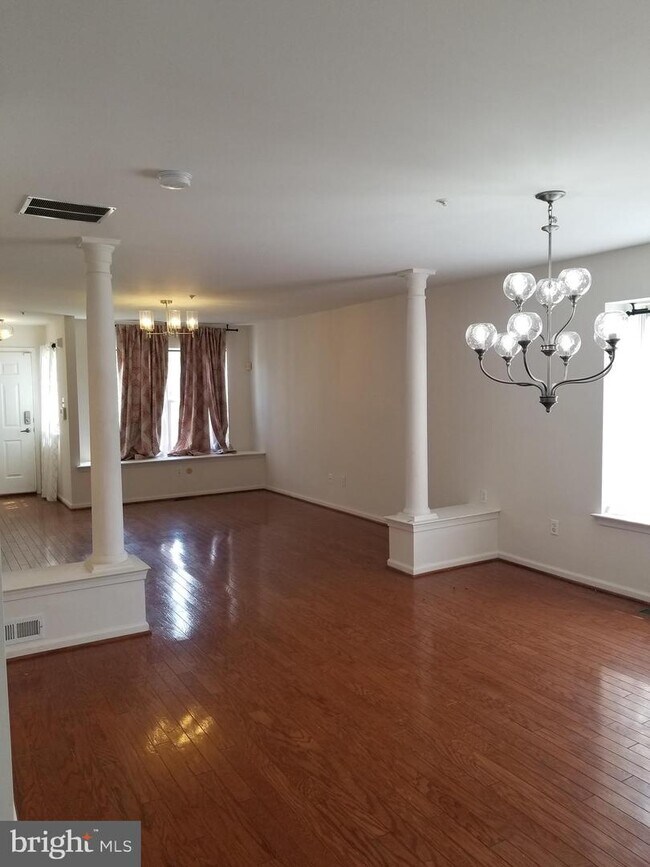 Foto del edificio - 2624 Virginia Ln