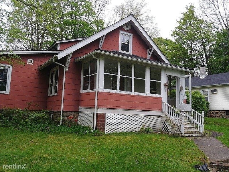 Foto del edificio - 3 br, 1 bath House - 10 Grove Street