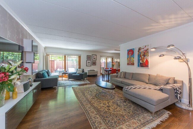 Foto del edificio - 1153 S Plymouth Ct