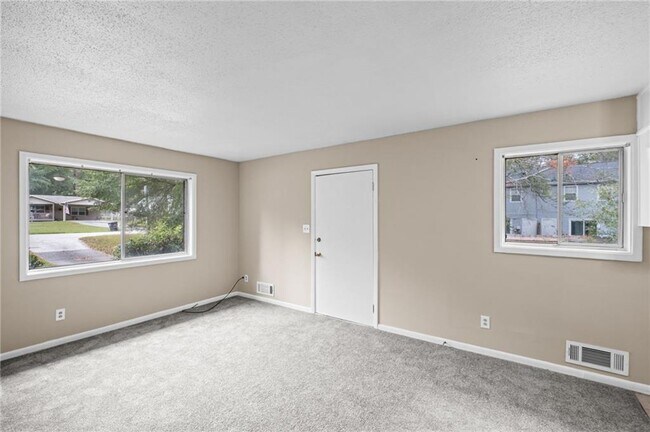 Foto del edificio - 3701 Hopkins Rd