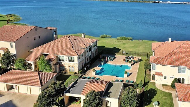 Foto del edificio - 2171 Portofino