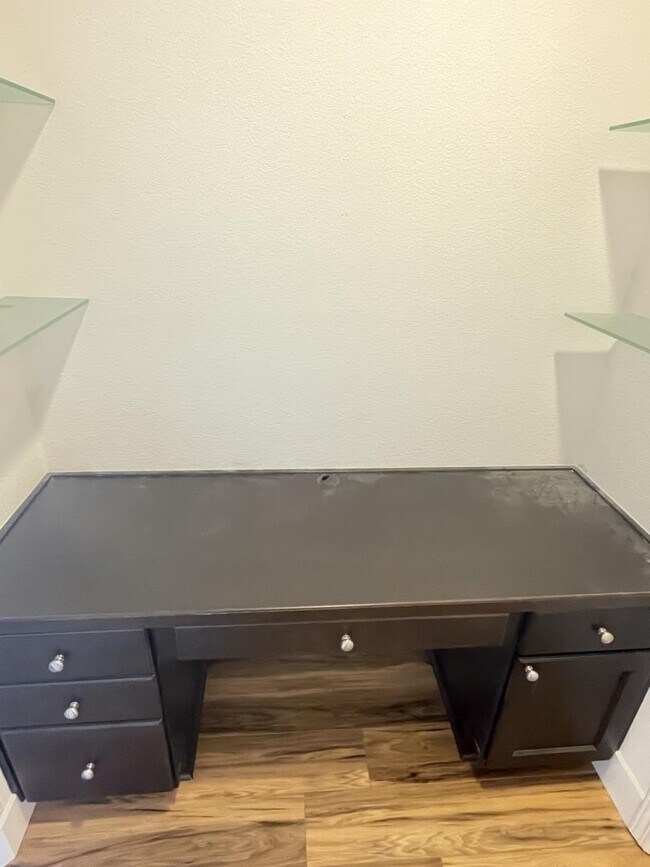 Building Photo - 636 Fan Tail Way