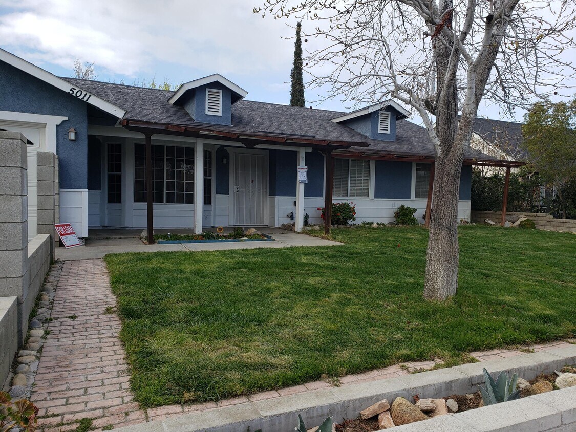 Building Photo - 5011 Knight Way