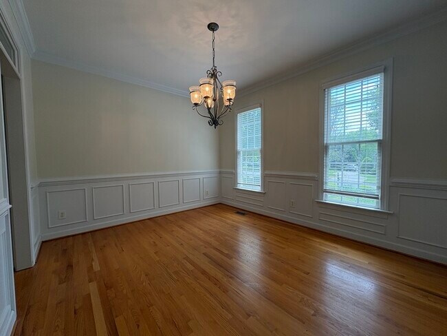 Foto del edificio - 101 Hogan Ridge Ct