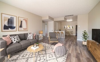 2 Bedroom Reno - Living Room - Tesota Morningside