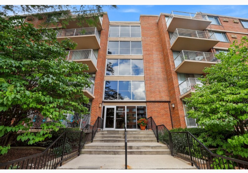 2222 S Stewart Ave Unit 3L, Lombard, IL 60148 Apartments in Lombard