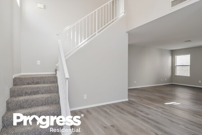 Foto del edificio - 2929 Deep Creek Ln