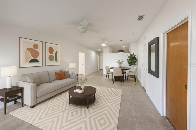 Foto del edificio - 6818 S Himes Ave