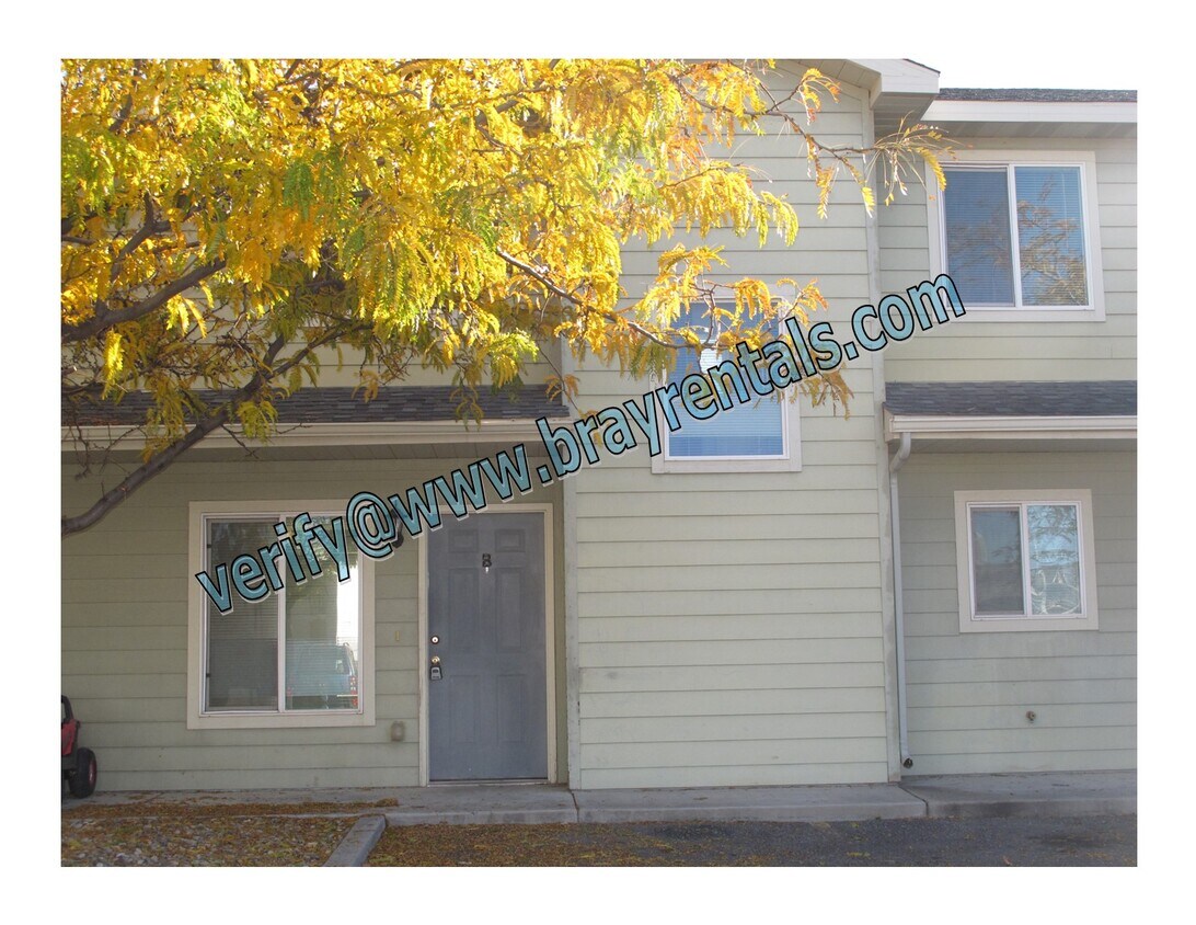 2863 Elm Ave Unit B, Grand Junction, CO 81501 Condo for Rent in Grand