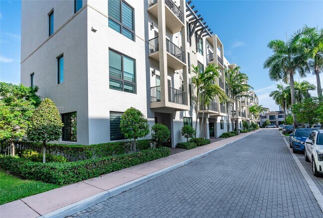 Foto del edificio - 4740 NW 84th Ct