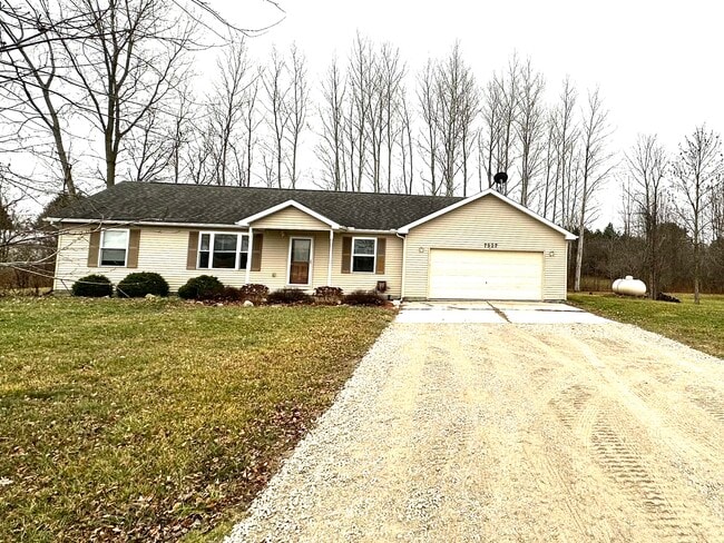 Building Photo - 7537 Metcalf Rd