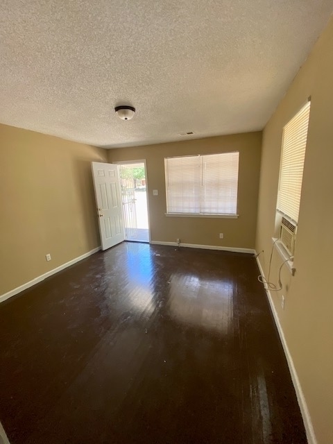 Photo - Clean Duplex For Rent House