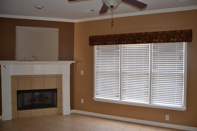 Foto del edificio - 12242 Stately Oaks Cove