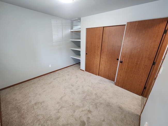 Foto del edificio - Beautiful 3-Bedroom Home in Spanaway – App...