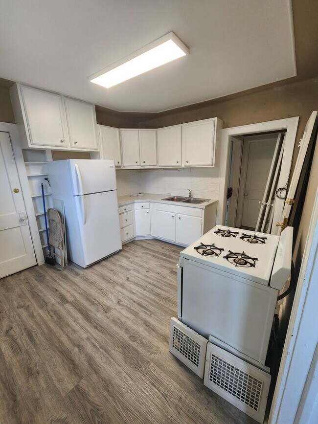 Foto del edificio - Duplex at 7101-7103 27th Avenue