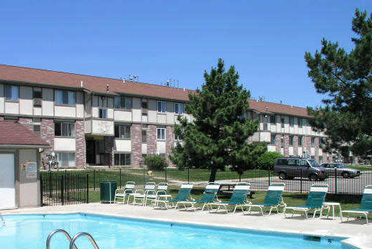 Foto principal - Pine Creek Apartments