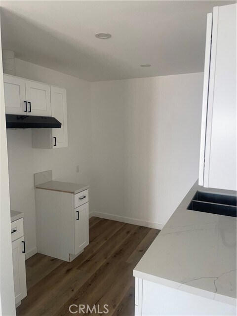 Building Photo - 455 W Cowles St