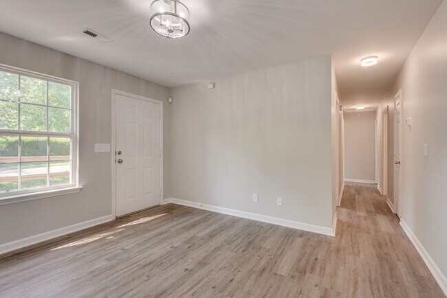 Foto del edificio - 200 Bellmore Ave