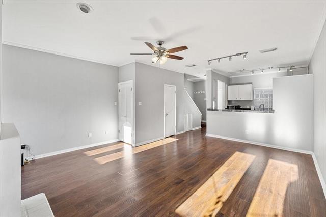 Foto del edificio - 3818 N Hall St