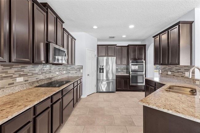 Building Photo - 14903 Fells Ln