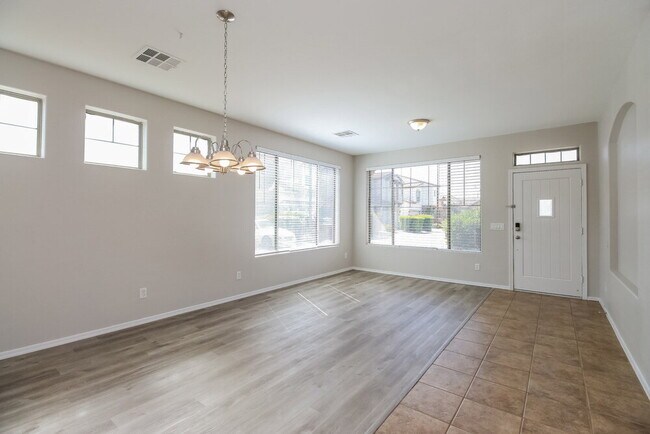 Foto del edificio - 3151 S Southwind Dr