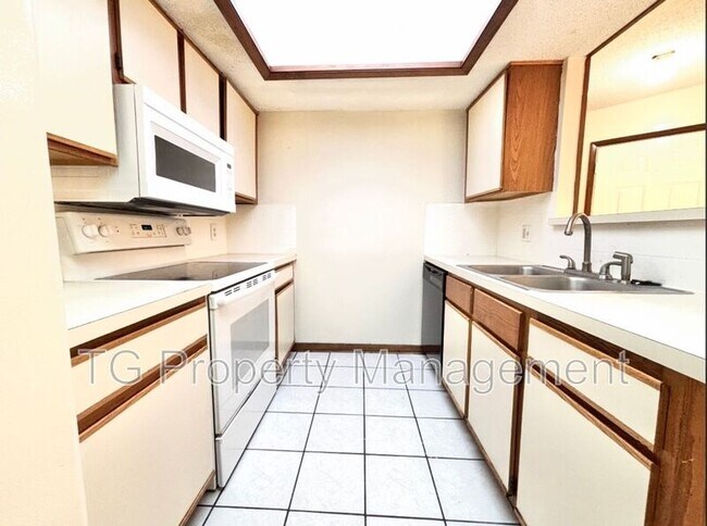 Foto del edificio - 703 Trekker St