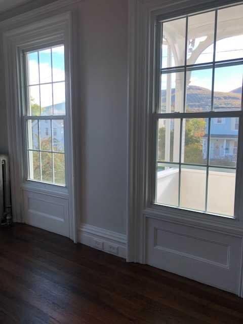 Building Photo - 12 Davis St