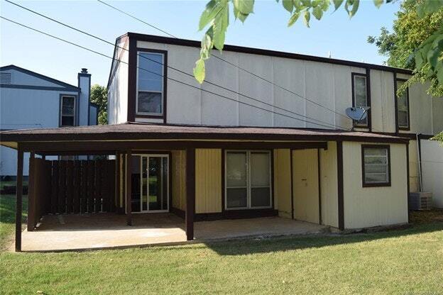 Building Photo - 7026 East 32nd Street