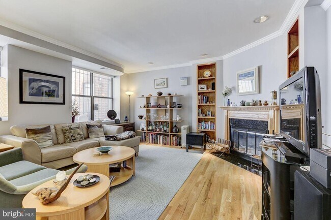 Foto del edificio - 2370 Champlain St NW