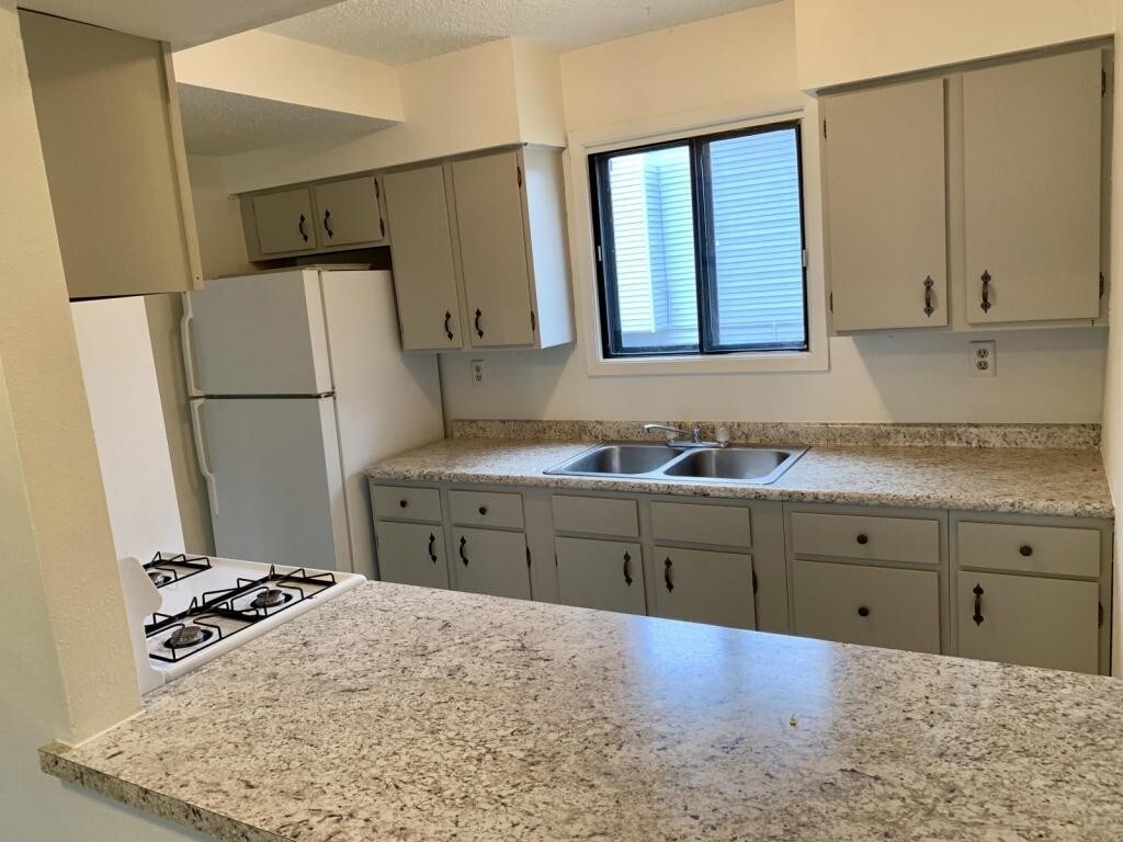 Foto principal - 4201-4203 E OVID AVE