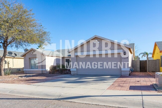Building Photo - NO HOA in this Amazing Home in Santa Rosa ...