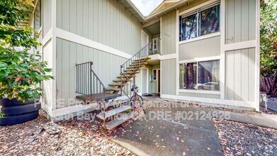 Building Photo - 1017 Civic Center Dr