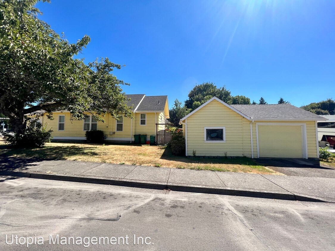 Primary Photo - 2 br, 1 bath House - 603 SE Harlow Ave