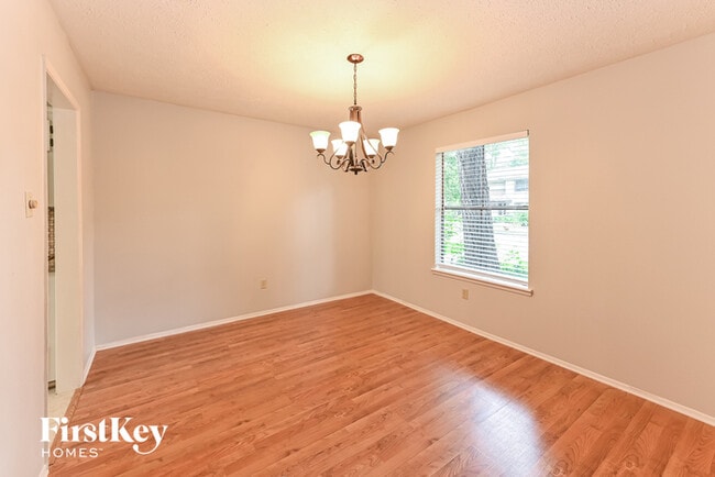 Foto del edificio - 3606 Rolling Terrace Dr