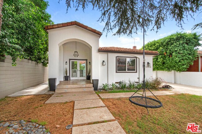 Foto del edificio - 14828 Morrison St