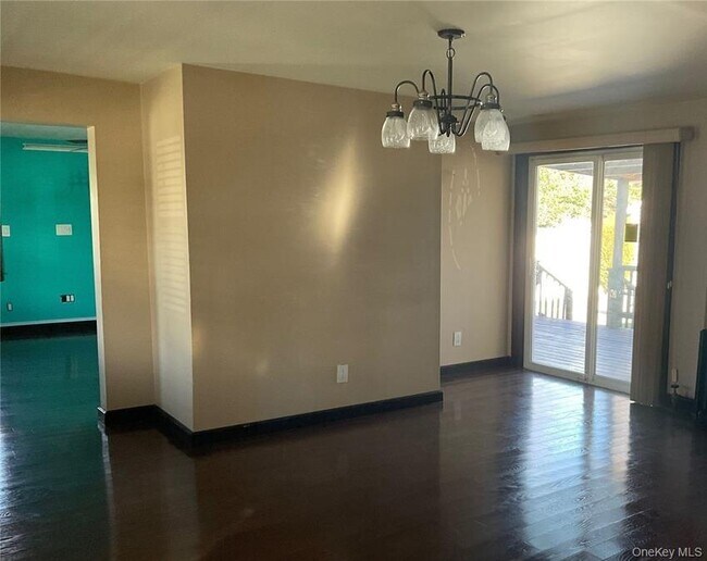 Building Photo - 49 Forest Ave