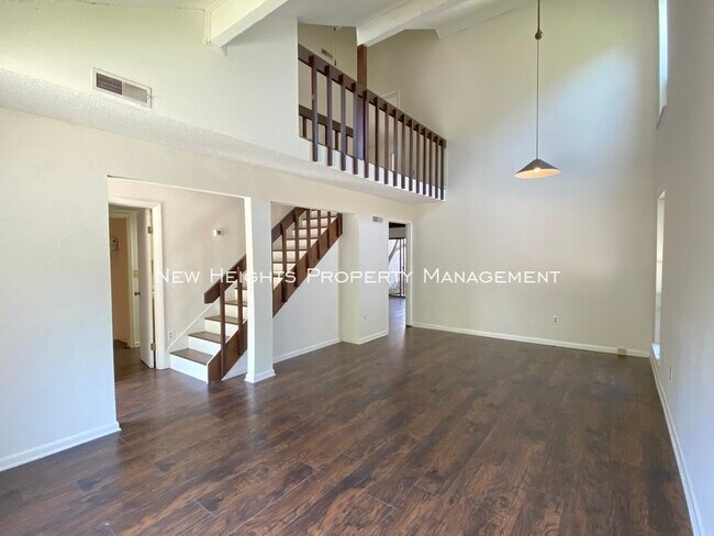 Building Photo - 35 Brighton Cir