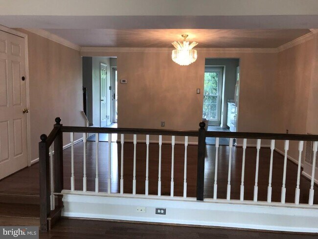 Foto del edificio - 13318 Foxhole Dr