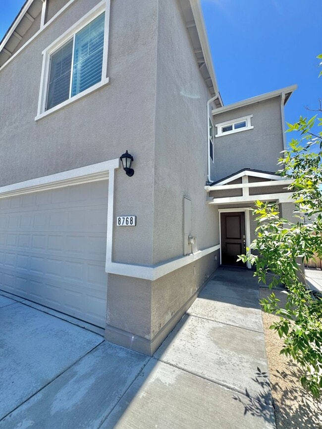 Building Photo - 8768 Scenic Sky Dr
