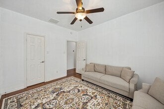 Building Photo - 18126 Rustic Brook Ct