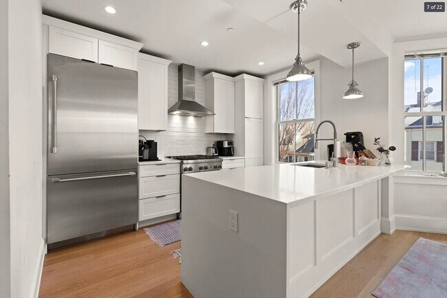 Foto del edificio - 447 W 4th St