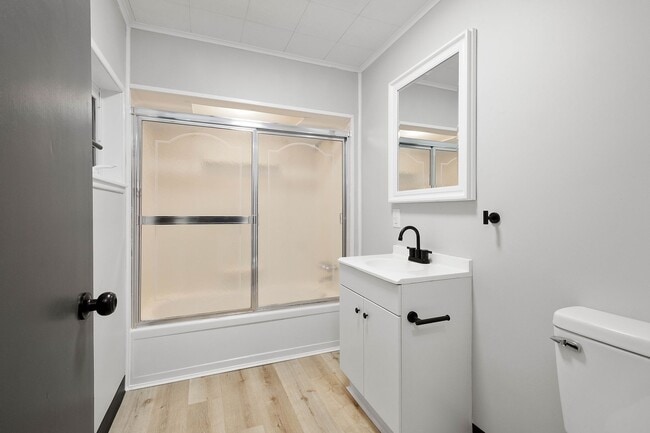 Building Photo - Beautiful 2 bedroom home in South Side Fla...