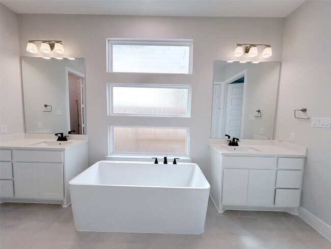 Foto del edificio - 29854 Longleaf Grv Ln