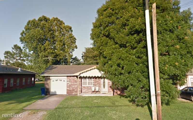 Primary Photo - 3 br, 1 bath House - 330 N Wyandotte St
