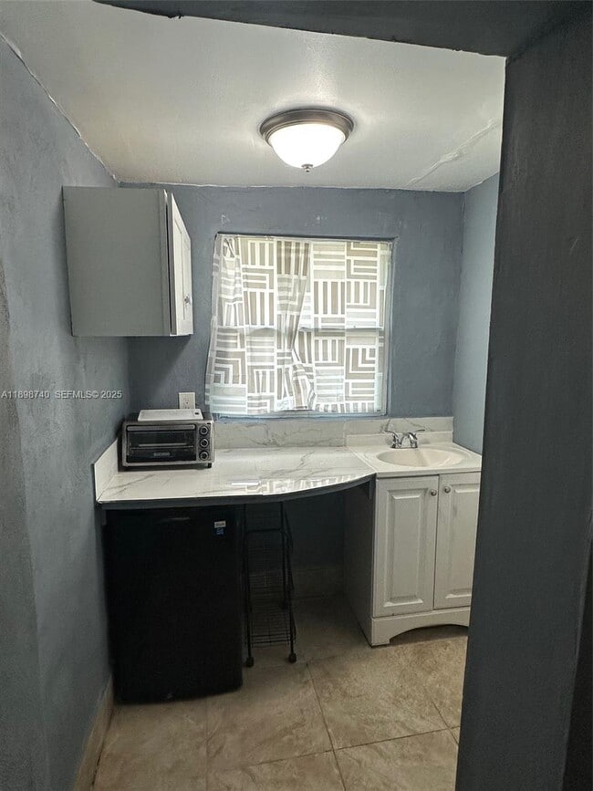 Building Photo - 1041 NW 196th St